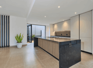 Alberton-Kitchen-Quartz-Countertops-McGeer-Kitchens